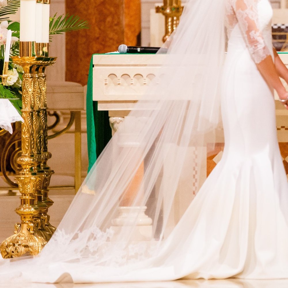 Vera Wang Cathedral Lace Veil